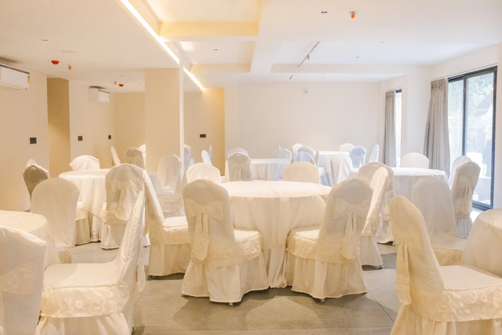 Meeting & Conference Hall at Vilmaris Luxe Hotel – photo 2